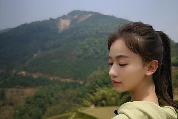 ����Ը������ϼ�� ����ֻ����һ���赸��ʦ����ȴ����