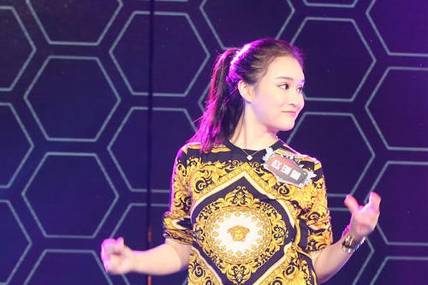 赵本山女儿妞妞是谁 叫做球球是大女儿吗