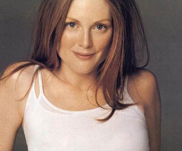 朱丽安摩尔演过什么 人到中年依然是卖座女演员