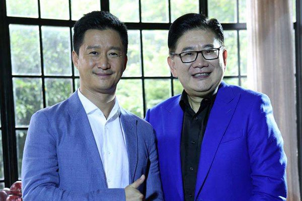 曹可凡和王冠结婚了吗 搭档妻子根本不是一个人