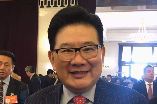 曹可凡和王冠结婚了吗 搭档妻子根本不是一个人