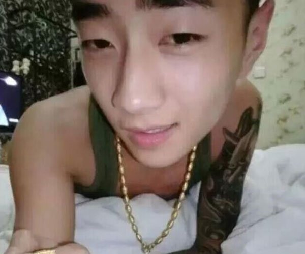 魏龙打架现场图片 大哥的往往都是指挥哪里亲自动手