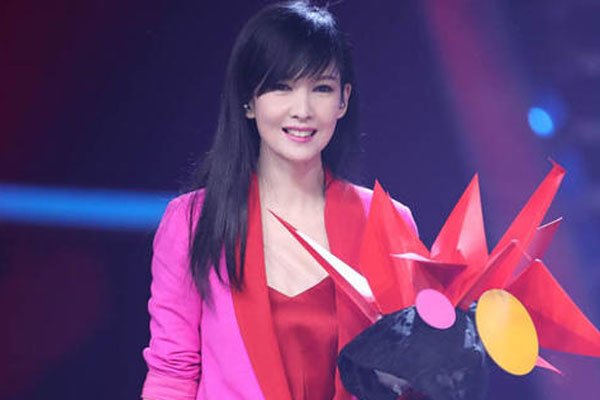 �ܻ������泪����һ�� ����̫ͻ����һ���Ӿ��ϳ���