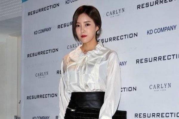 tara����Ӣ�¼���ϸ Ϊ���Լ������������Ŷ�