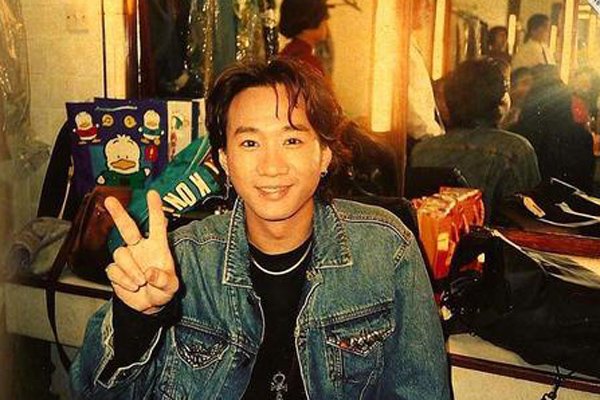 ��ɮ˵�ƼҾ��Ǻ��� ����ײ������̨��ˤ����