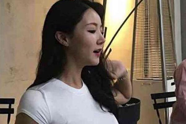 ���������ɾ����Ƭ ���Ŷ�����������ô���ɾ