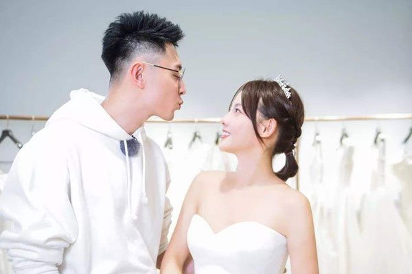 �ż����Ϲ��Ǹ�ʲô�� û���������������ô����