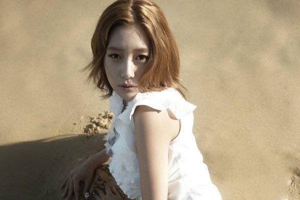 李成敏甩奶gif在几分钟 趴在地上胸一抖一抖太诱人