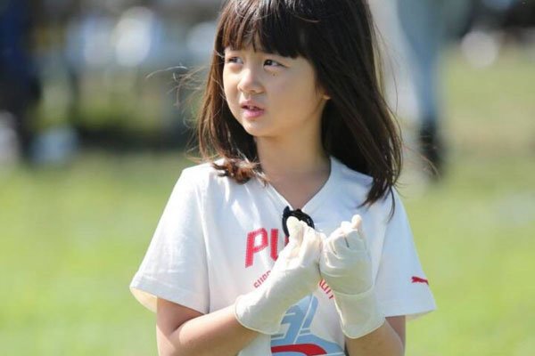 黄忆慈发育了吗 年纪小媒体为什么这样说