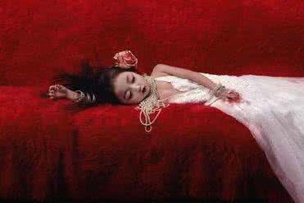 ����������˶����� ���������е���ɭ���ߵ���������Ļ