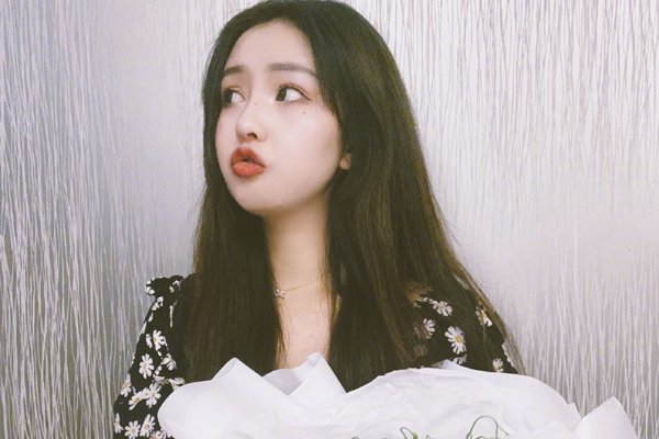 炫迈妹儿变形计第几期 初中辍学成为一名网红