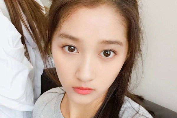 ����ͮ��������Ƭ ����һ��Ů�������Ĺ���