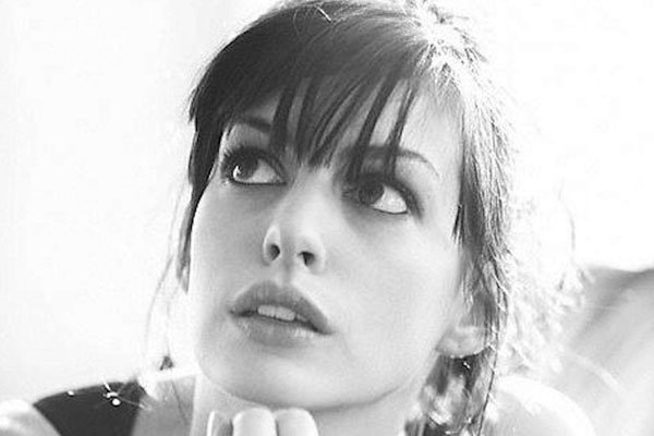 ���ݺ�ɪޱΪʲô���˺� ����Ϊ�ǹ���Ϊʲô���������˻�ӭ