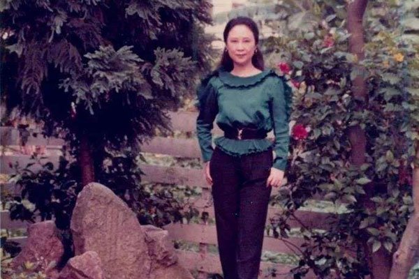 庆筠个人资料照片 琼瑶为什么和他离婚现在怎么样