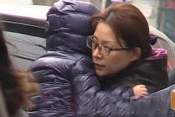 董卿儿子国籍 把儿子变成美国人上更好的学校