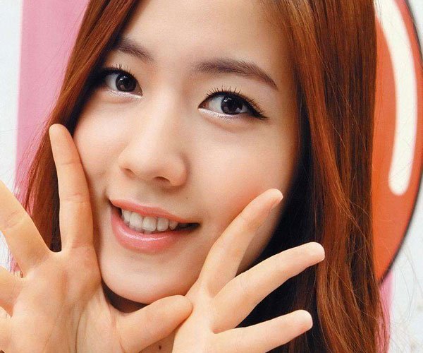 刘花英上衣滑落gif被施了魔咒的女人