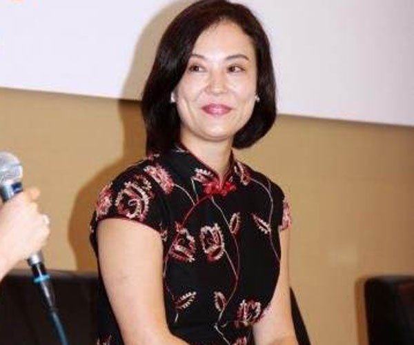 �̾��������¼��ÿֲ� ���Ů�˲���һ������������