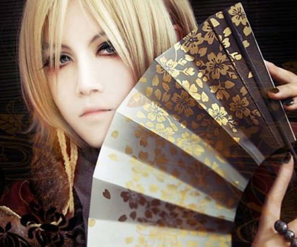 kenn王爷退出cos界 不是什么主流文化留人太难