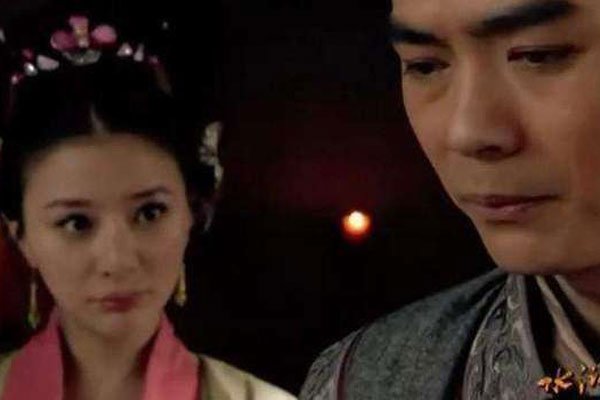 ����ϧ��¥������ ͵��������ת��Ϊʲô