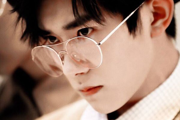 易烊千玺很大凸了出来 身材那么好成为了姐姐心头好