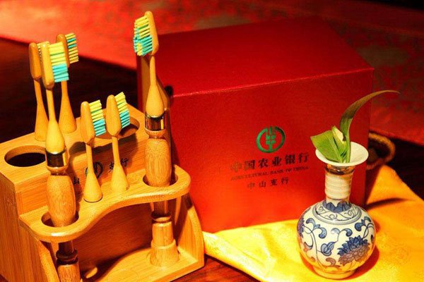 老人最想要的几种礼物 送长辈礼物排行榜有纪念意义的