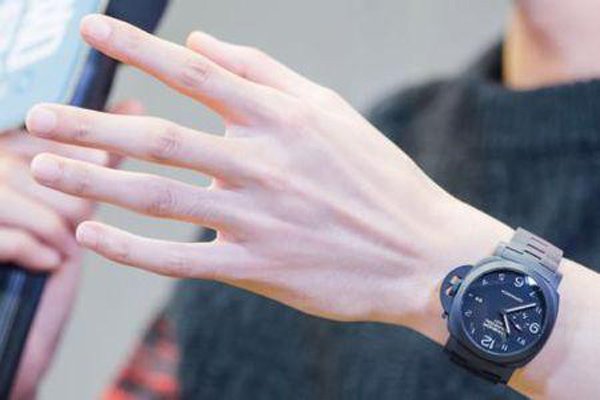 ����ָ�ֲ�ͼƬ ��ָ���Ŀ���ڲ�PS��һ��