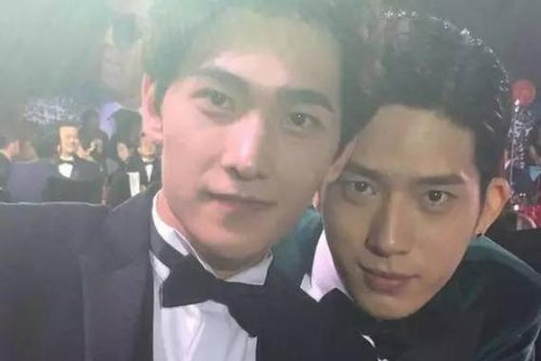 ��һ�Ǿ���Ȼ��ȡ�� �кܶ����Ѷ���ͬ����