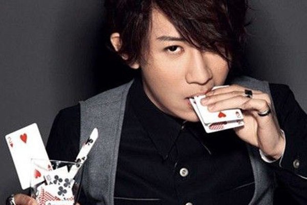 ��ǫΪʲôͻȻ������ �۷�֮���Ȼ����