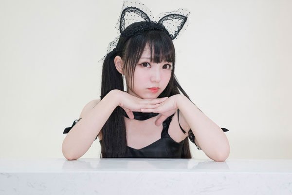 咬人猫门事件视频经过 私下生活混乱形象破灭