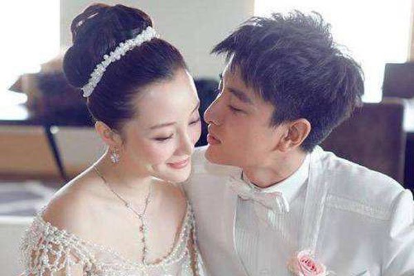 贾乃亮和李小璐什么时候离得婚 7年婚姻(yīn)惨淡收场