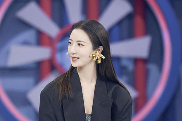 �������������˭ ޱ櫵��Ϲ����ɹ�Ů�˱���ĵ�����