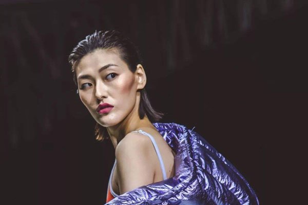 毛婷和摄影师众筹摄影师偷偷卖掉顾客的福利照