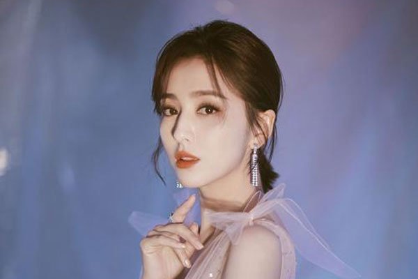 佟丽娅经纪人是谁 曝光离婚气哭对方怎么回事
