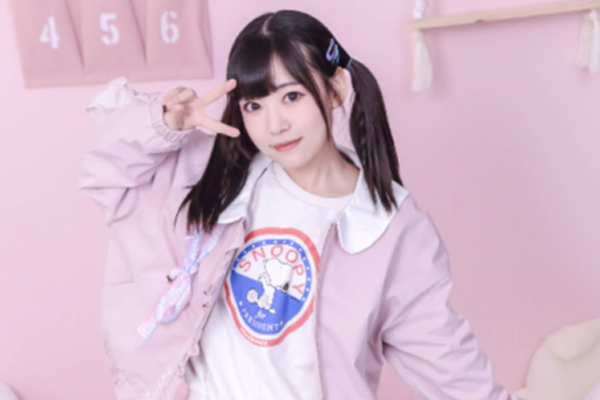 赤九玖黑历史 早期照片没有现在好看