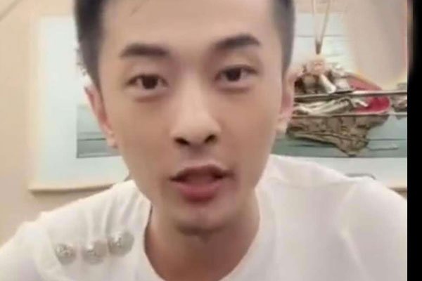 ������ǰ���һ�λ�������� �ٵ�û��ǰ�޺ʹ�Ů��һ˵