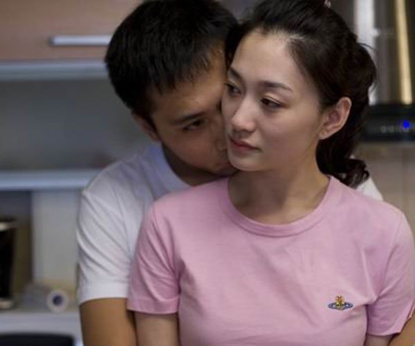 李小冉奶真大无人驾驶 只要够劲事业线是可以挤出来的