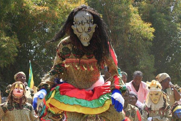 ���޶����� ����ϰ��̫���ö��˽��ܲ���