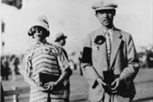 �ڷ�������ѧ���м������� �ĸ������������Ӻܲ�˳