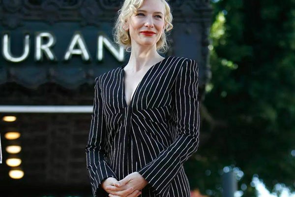 凯特布兰切演过的三级 不想知道那个时候的她比现在如何