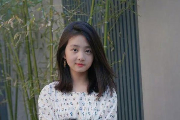 黄忆慈发育了被男孩看怎么回事 胸部长得太快