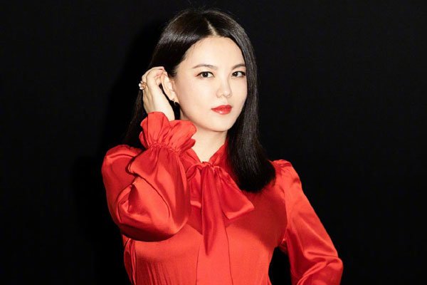 李湘在什么平台直播 只要给钱是什么都卖