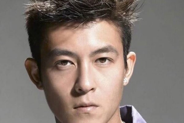 �¹�ϣ����400�����Ŀ� ��ɾ���ö౨��Ӧ���д浵