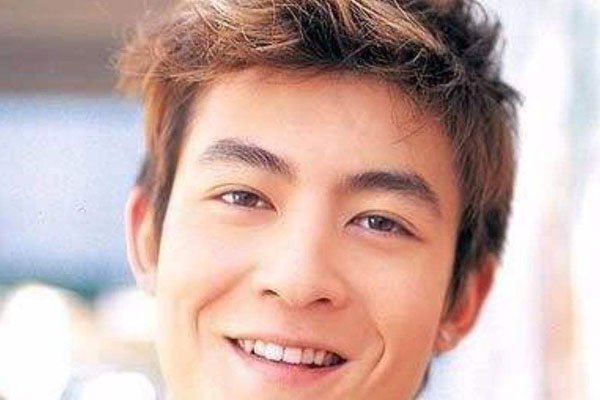 �¹�ϣ����400�����Ŀ� ��ɾ���ö౨��Ӧ���д浵