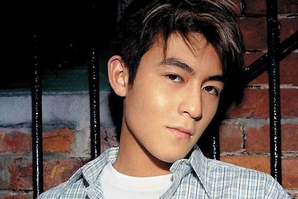 �¹�ϣ����400�����Ŀ� ��ɾ���ö౨��Ӧ���д浵