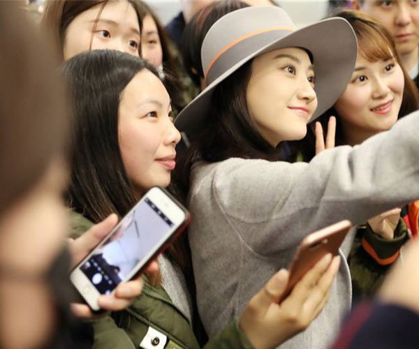 路征景甜合影 一个成功的策划师到底有多强,你想象不到