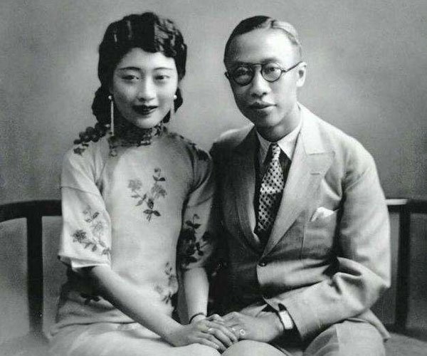 傅仪十二岁遭宫女调教 这个皇帝当的太可悲不如老百姓