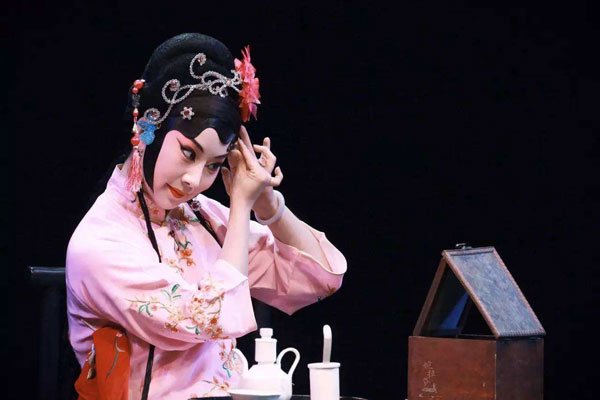 ����ϧ������,������˭ �ν���Ȼ���Լ���С檸�������ñ��