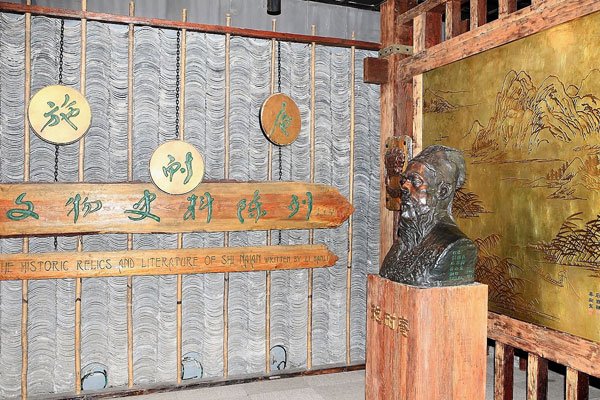 技校门7分钟视频女孩子的父亲对内幕无法接受