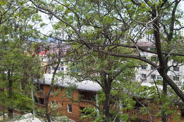 技校门7分钟视频女孩子的父亲对内幕无法接受