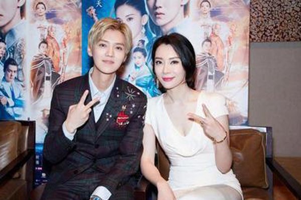 鹿晗跟陈数是什么关系 陈数第一次有这么大一个儿子